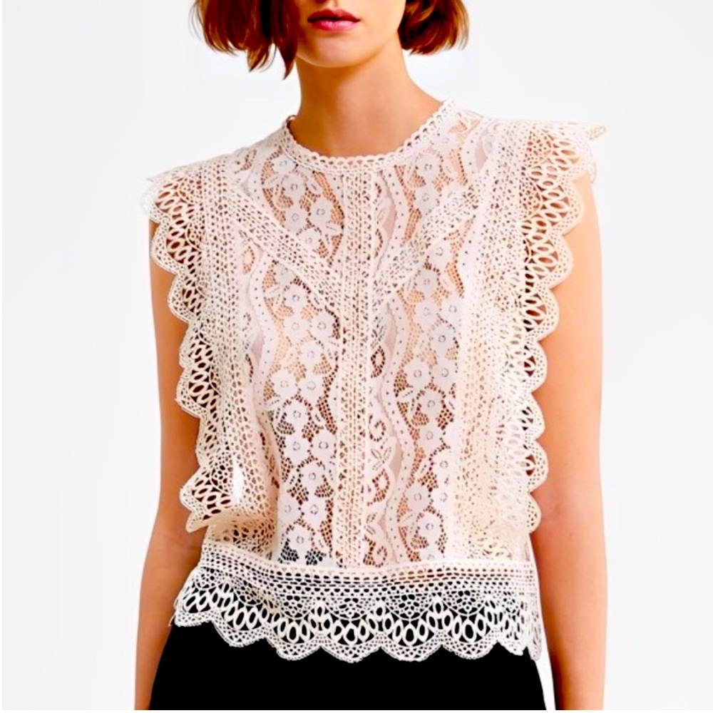 Beautiful lace detail top from Zara - size M in a blush pink/taupe color